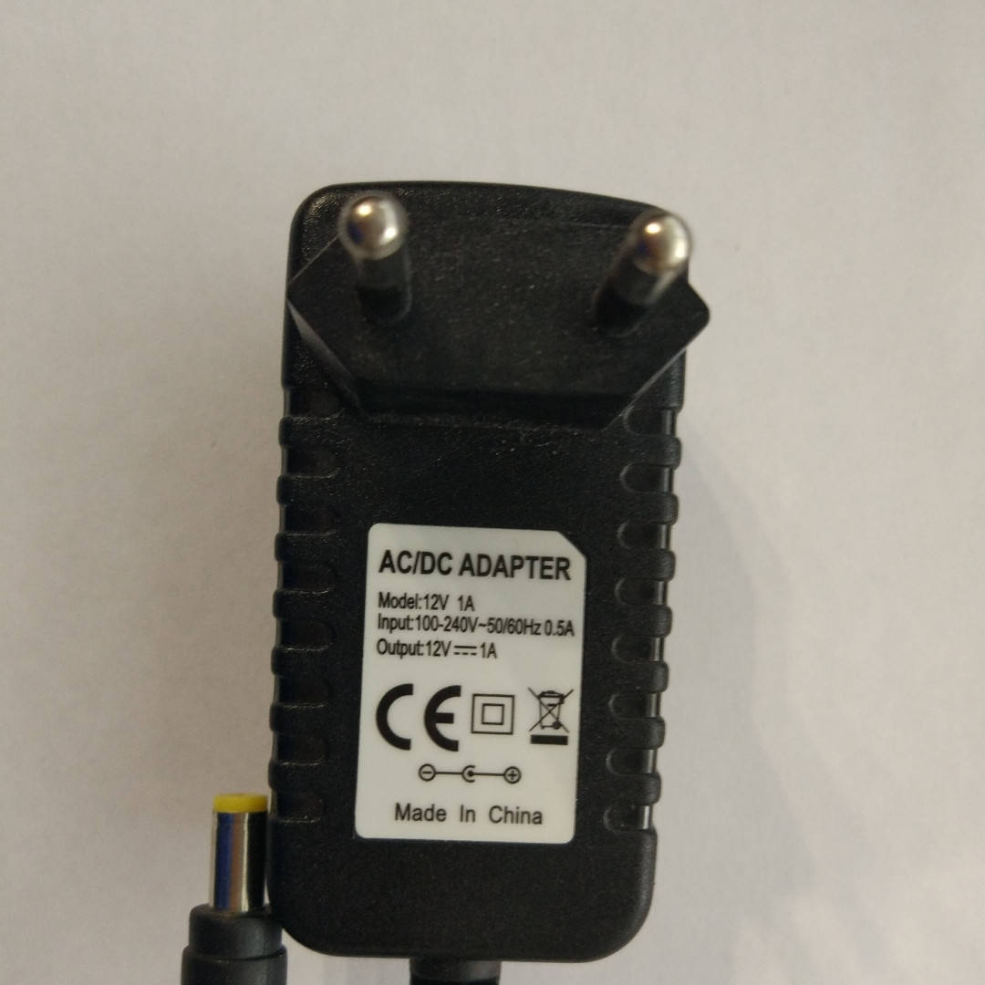 

Блок питания 12V/1А