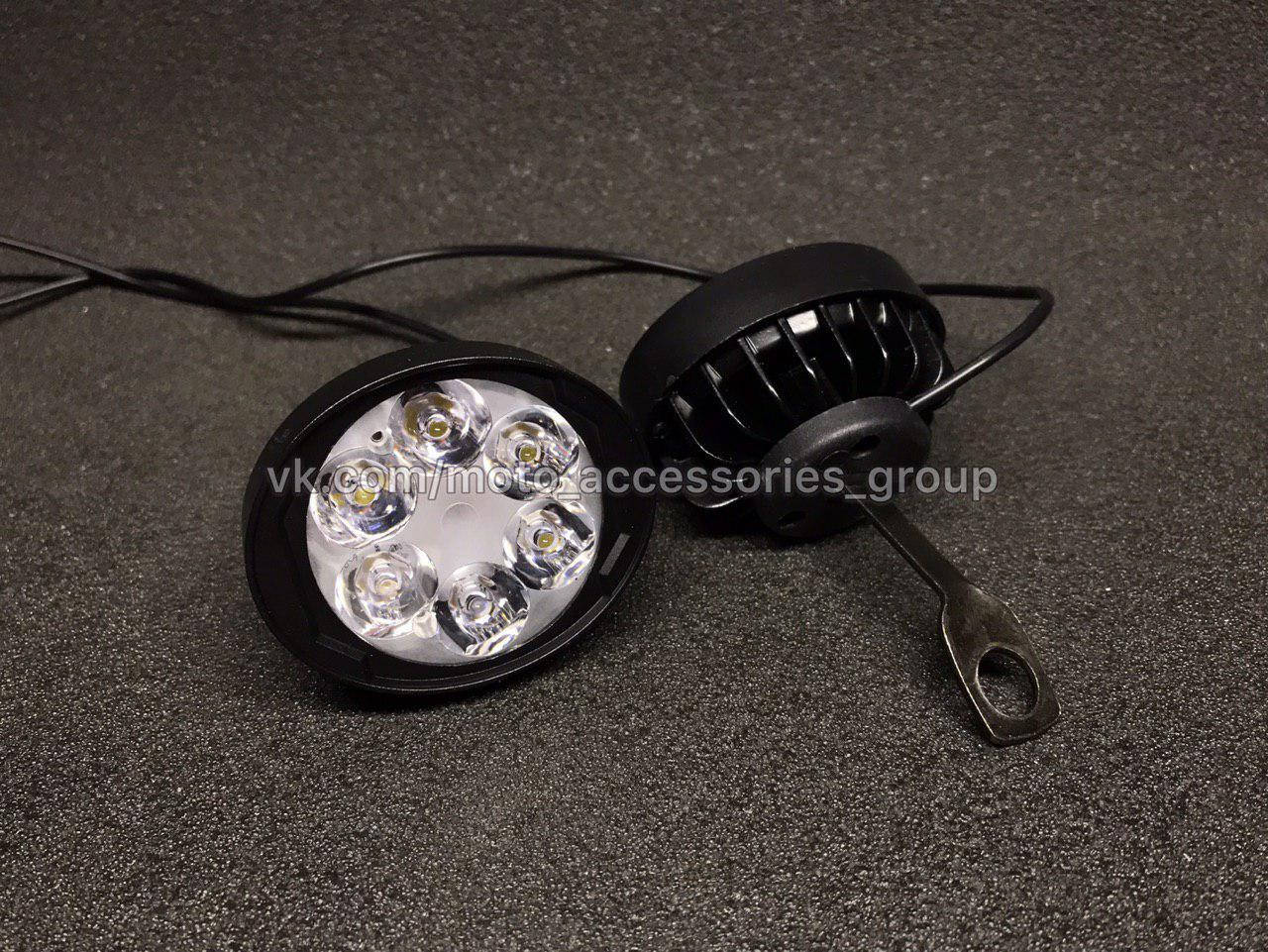 

LED фары с креплением под зеркало на мотоцикл (6 диодов) 1100 LM 18Вт, Черный