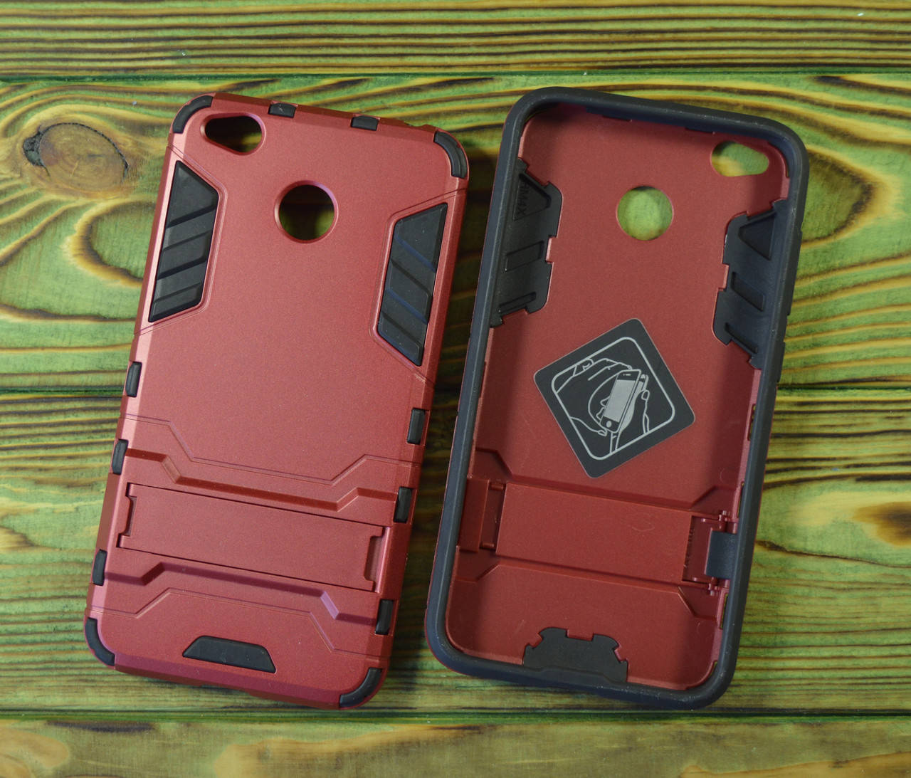 

Противоударный чехол на Xiaomi Redmi 4X красный