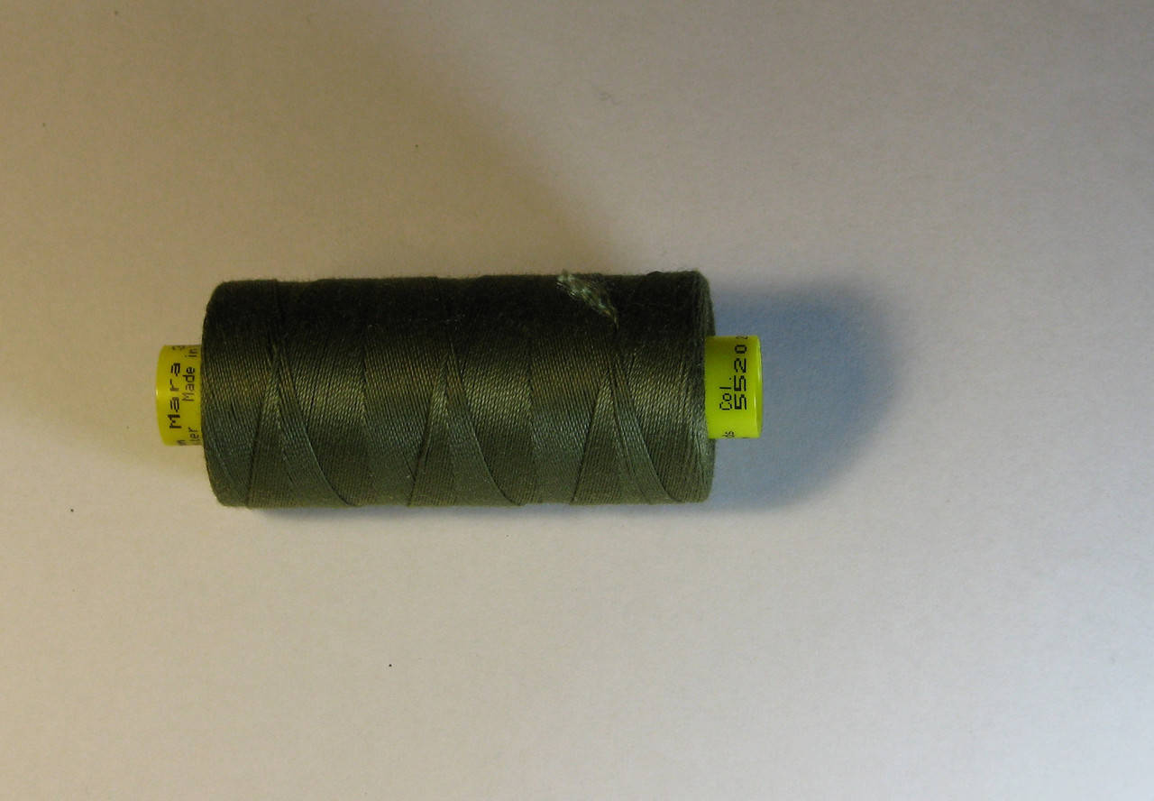 

Нитки Гутерман№ 30 (Gutermann) цвет 5520, Зелёный