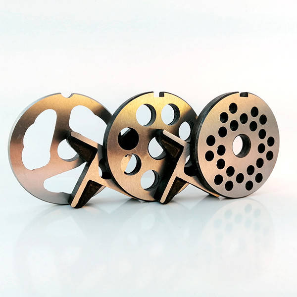 

Усиленный комплект ножей и решеток для мясорубки МИМ300 (d 16mm\d 8 mm)