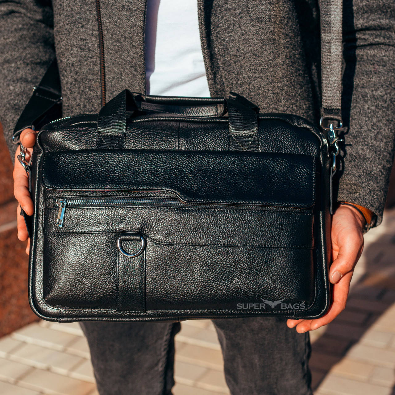 

Офисная мужская кожаная сумка для ноутбука и документов Tiding Bag K270837, Черный